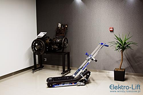 schodolaz_liftkar_4_gasienicowy_elektrolift_d